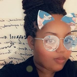 Meet your Posher, Ashley